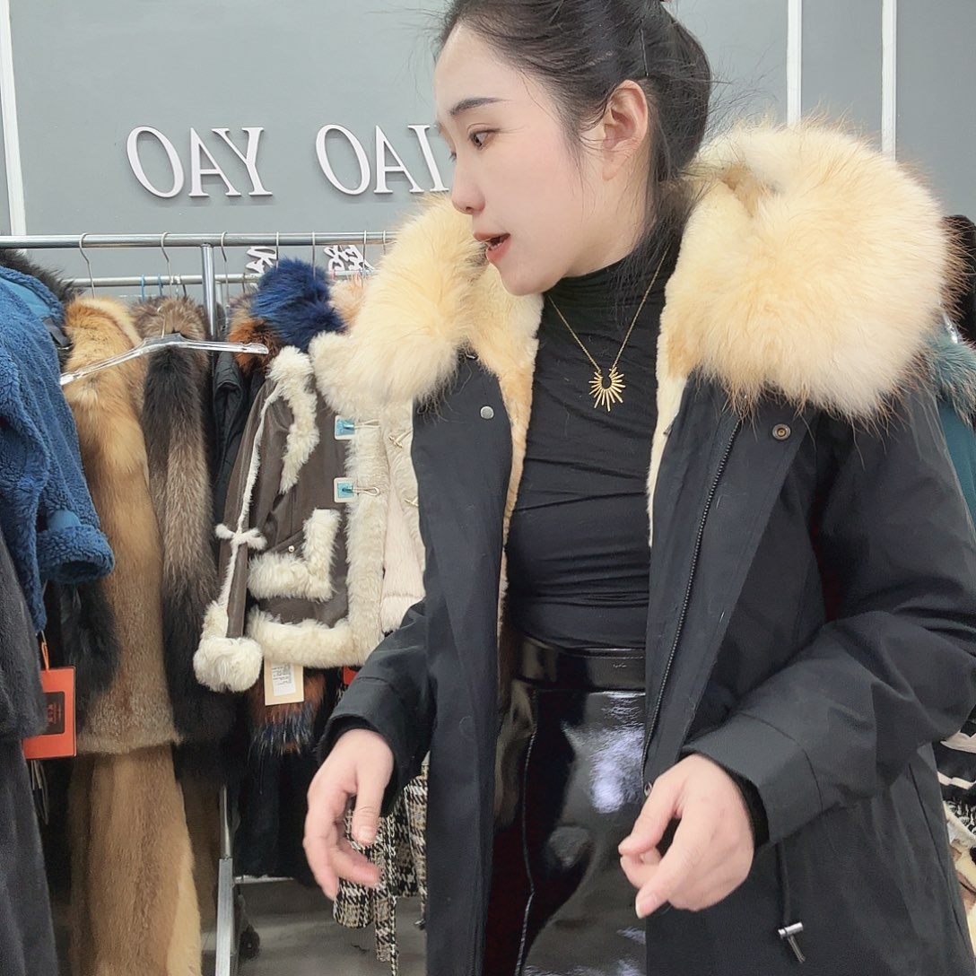 姚小妖家高端皮草