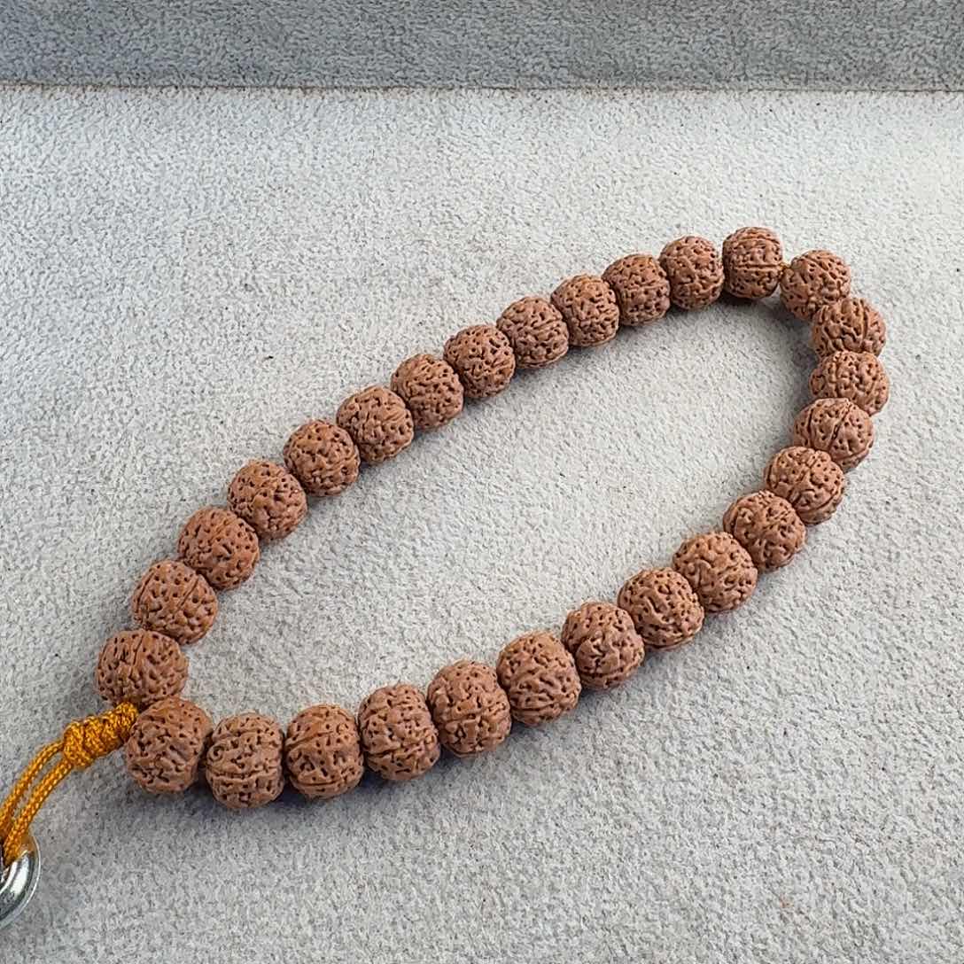 金刚菩提吊坠六瓣蜂王