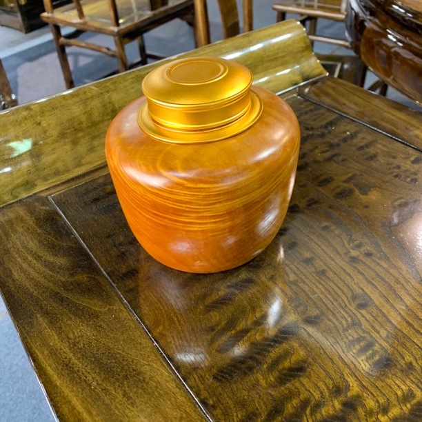 一木挖水波茶叶罐一个