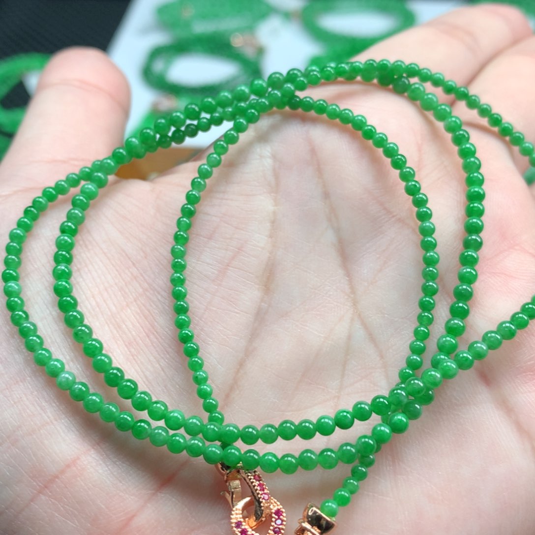 翡翠手链未镶嵌翡翠