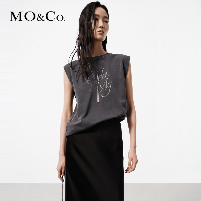【达人专享】抗菌防螨MOCO夏棉质印花宽肩无袖T恤MBD2TEE046