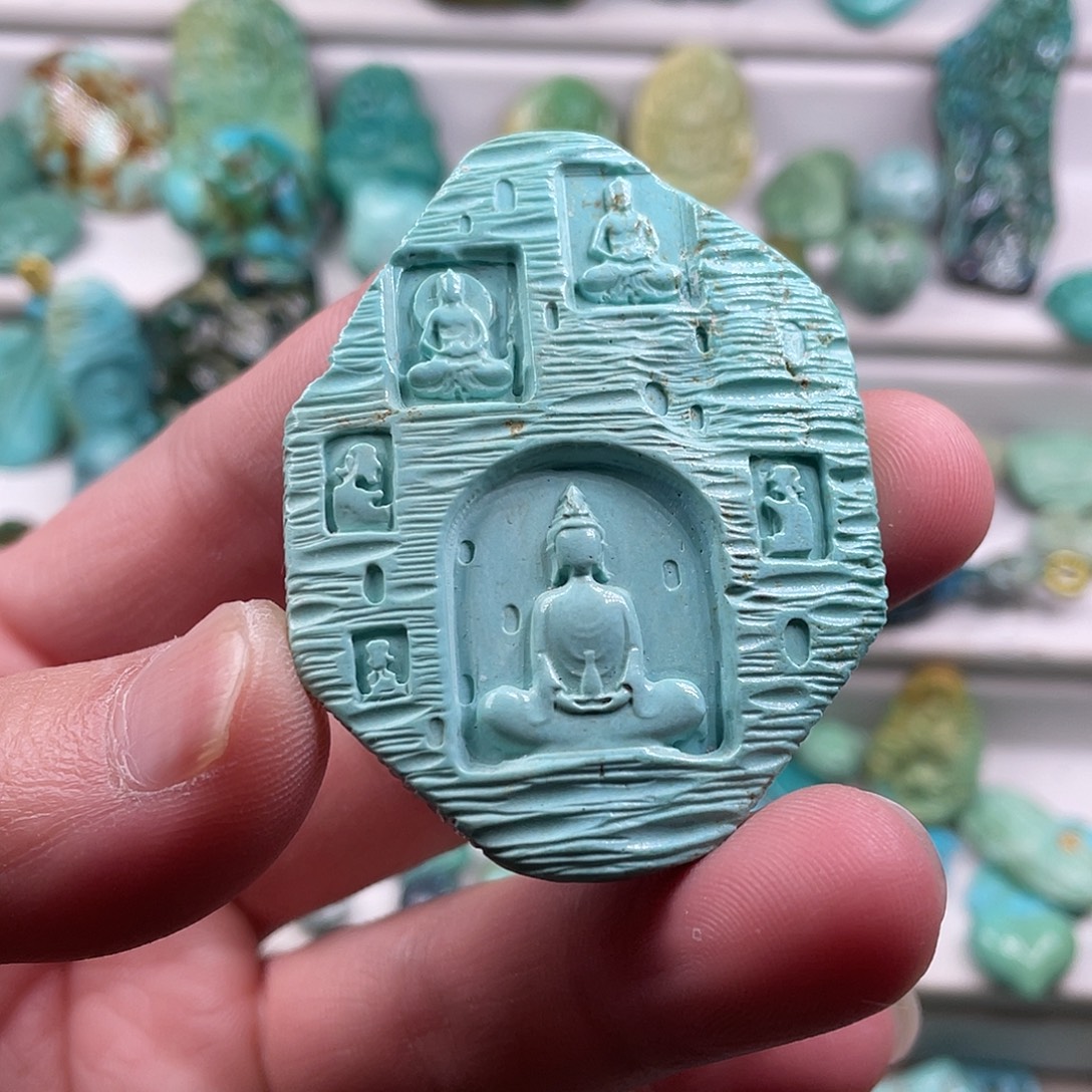 木***_绿松石未镶嵌颈饰