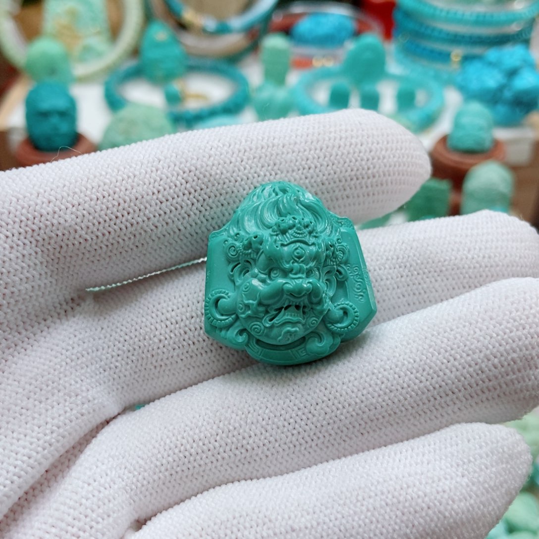 绿松石未镶嵌黑天