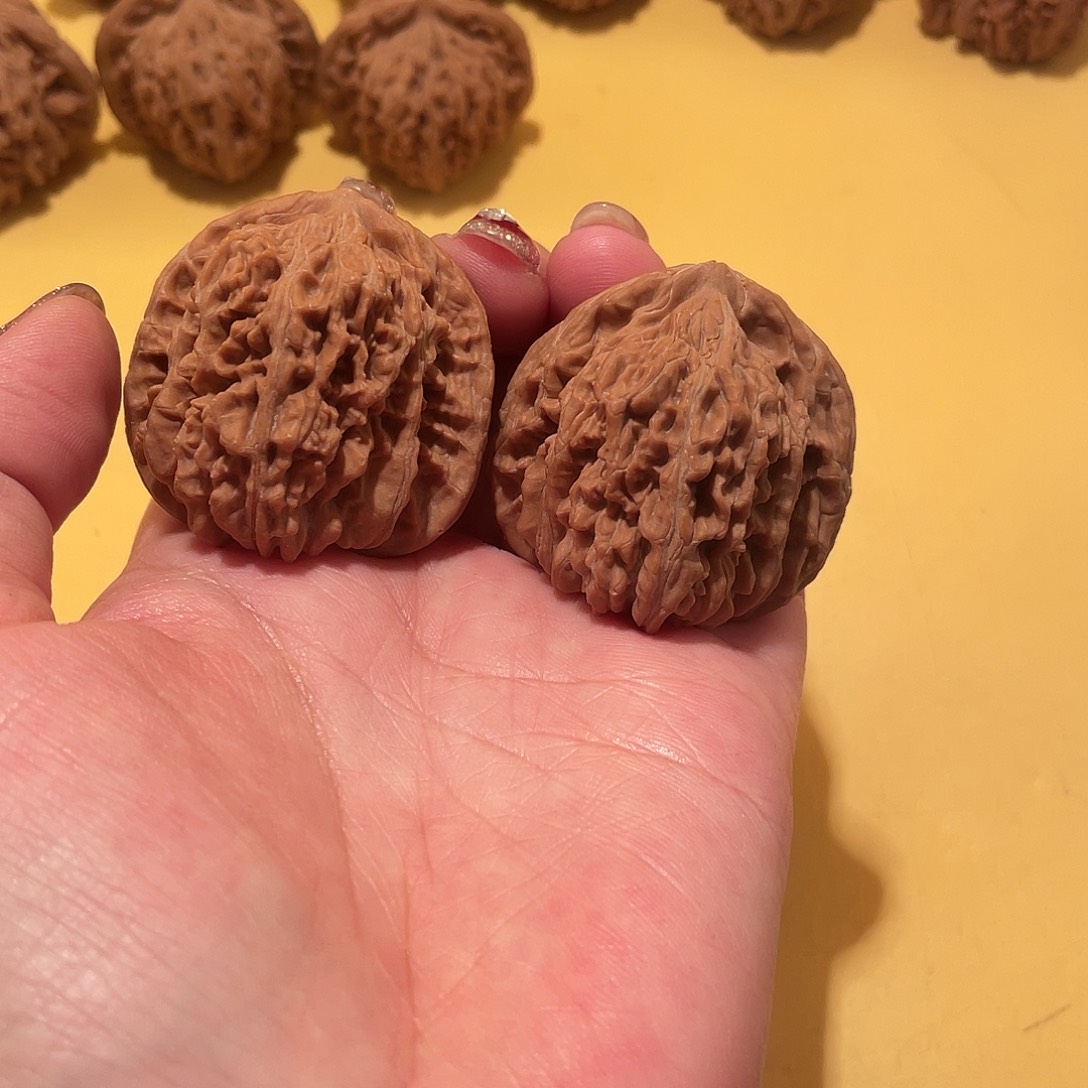 郭***.吊坠文玩核桃四座楼