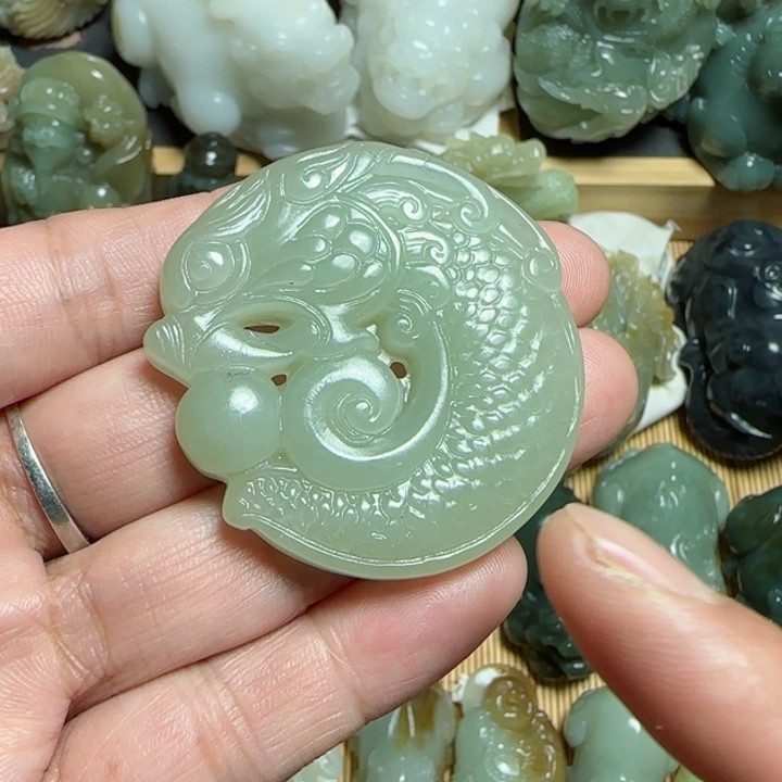 和田玉挂件未镶嵌