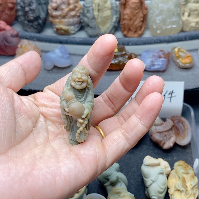 【闪购商品】定制石英质玉吊坠未镶嵌