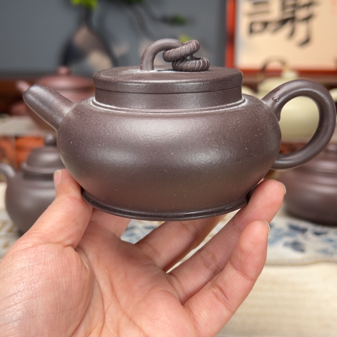 紫砂茶壶蝈*底槽青的200