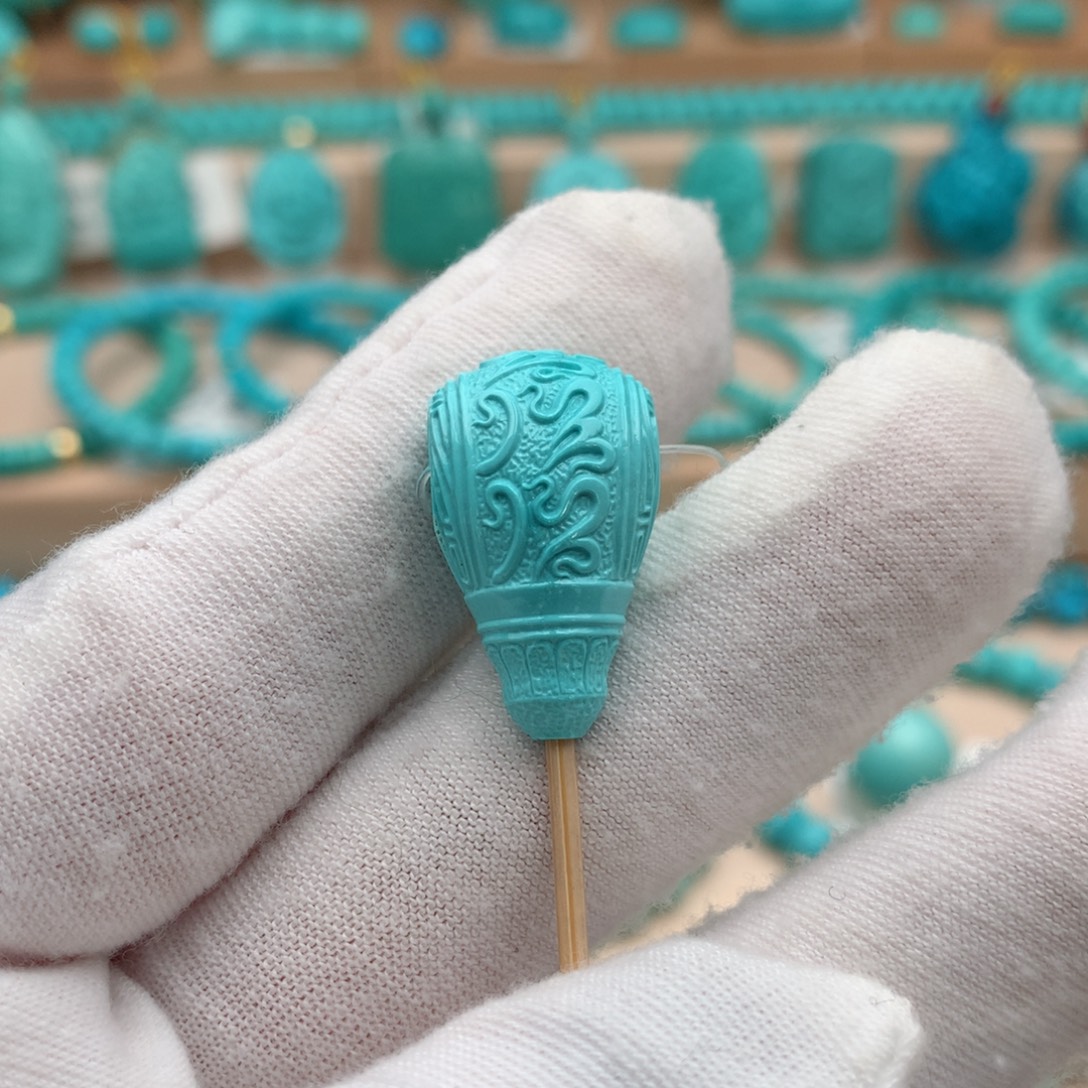 绿松石未镶嵌珠宝奇石13.3mm