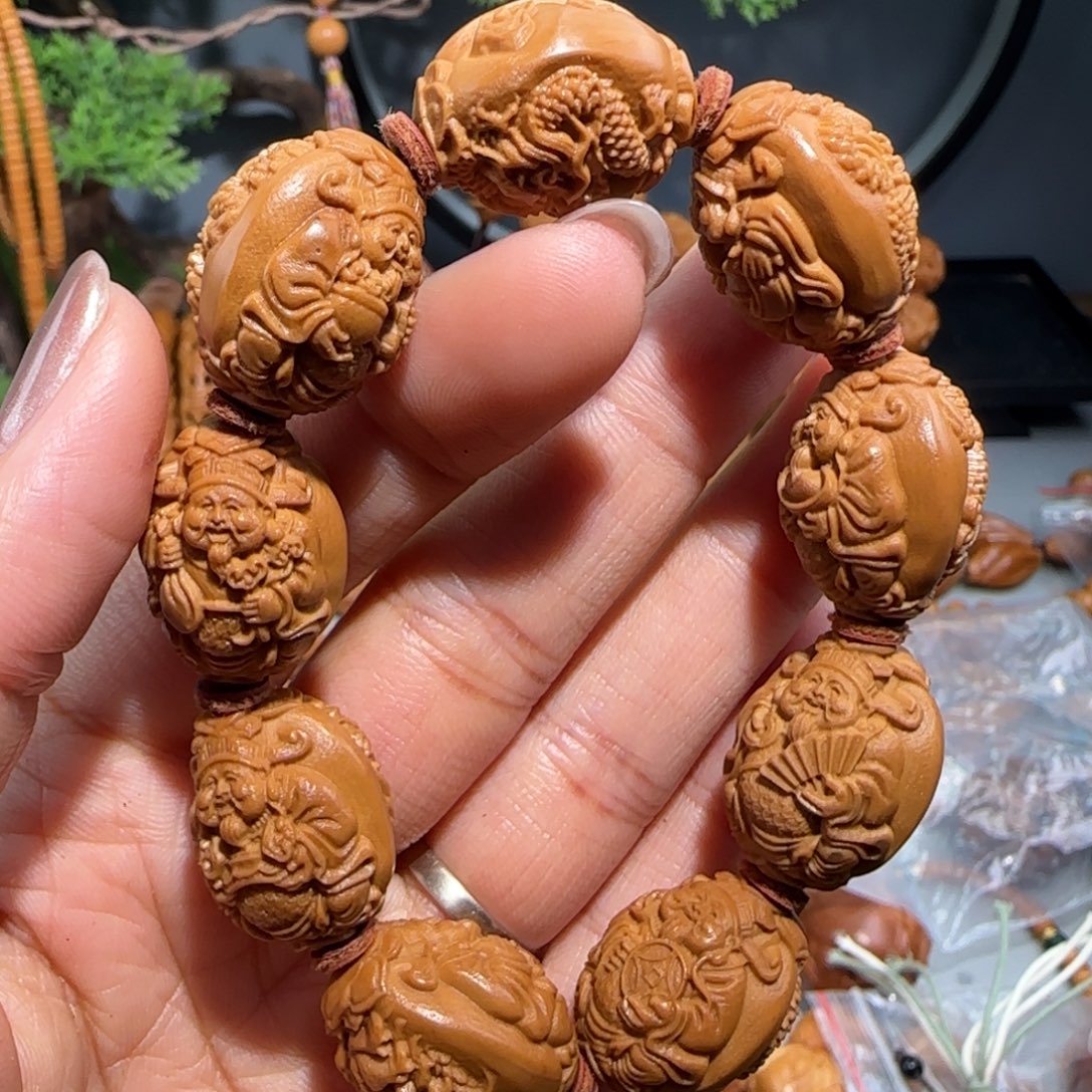 手串/手链橄榄核福利待遇