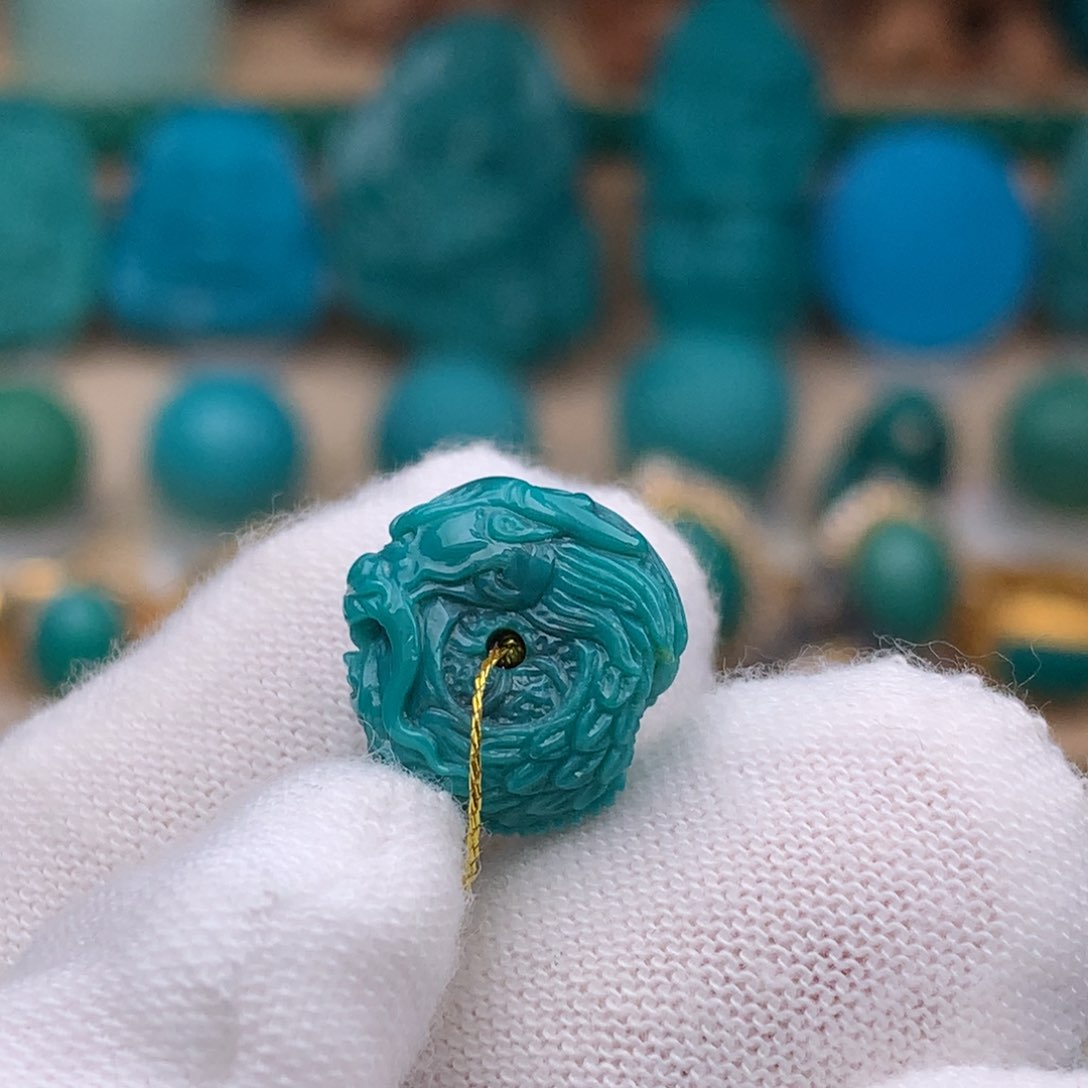 未镶嵌绿松石珠宝奇石