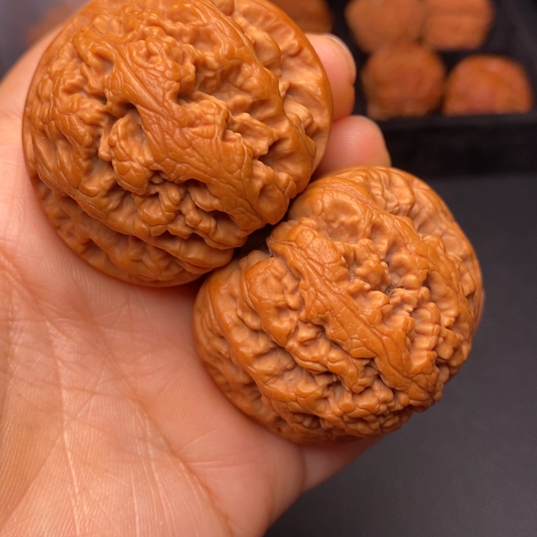 文玩核桃吊坠秦岭野生核桃