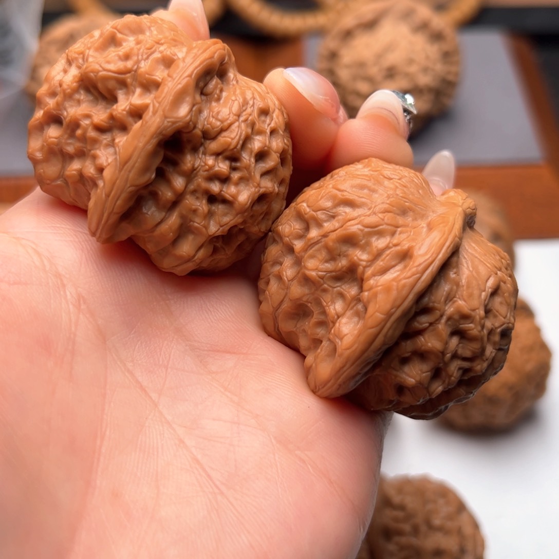 文玩核桃把件血麒麟42