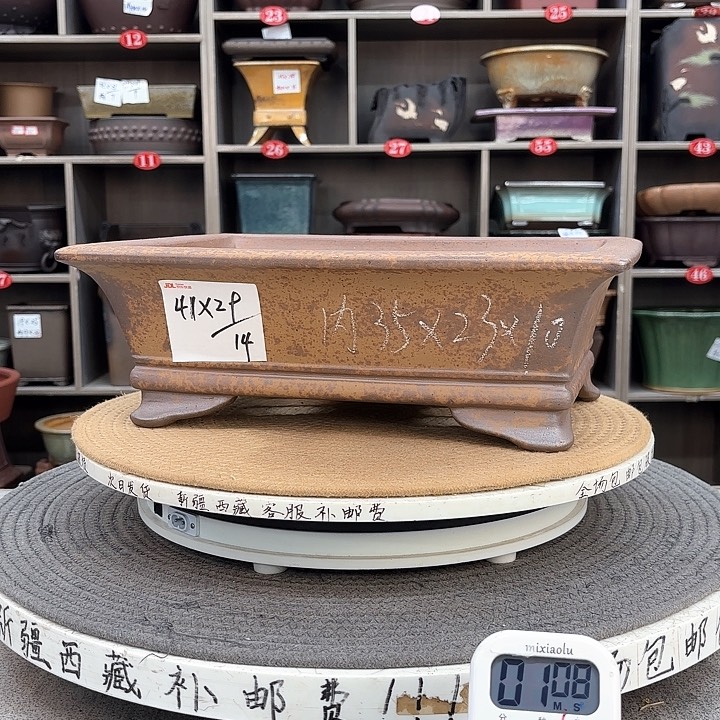 紫砂花盆紫砂的颜色很好看