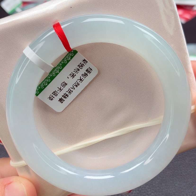 【闪购商品】翡翠手镯未镶嵌天然翡翠手镯