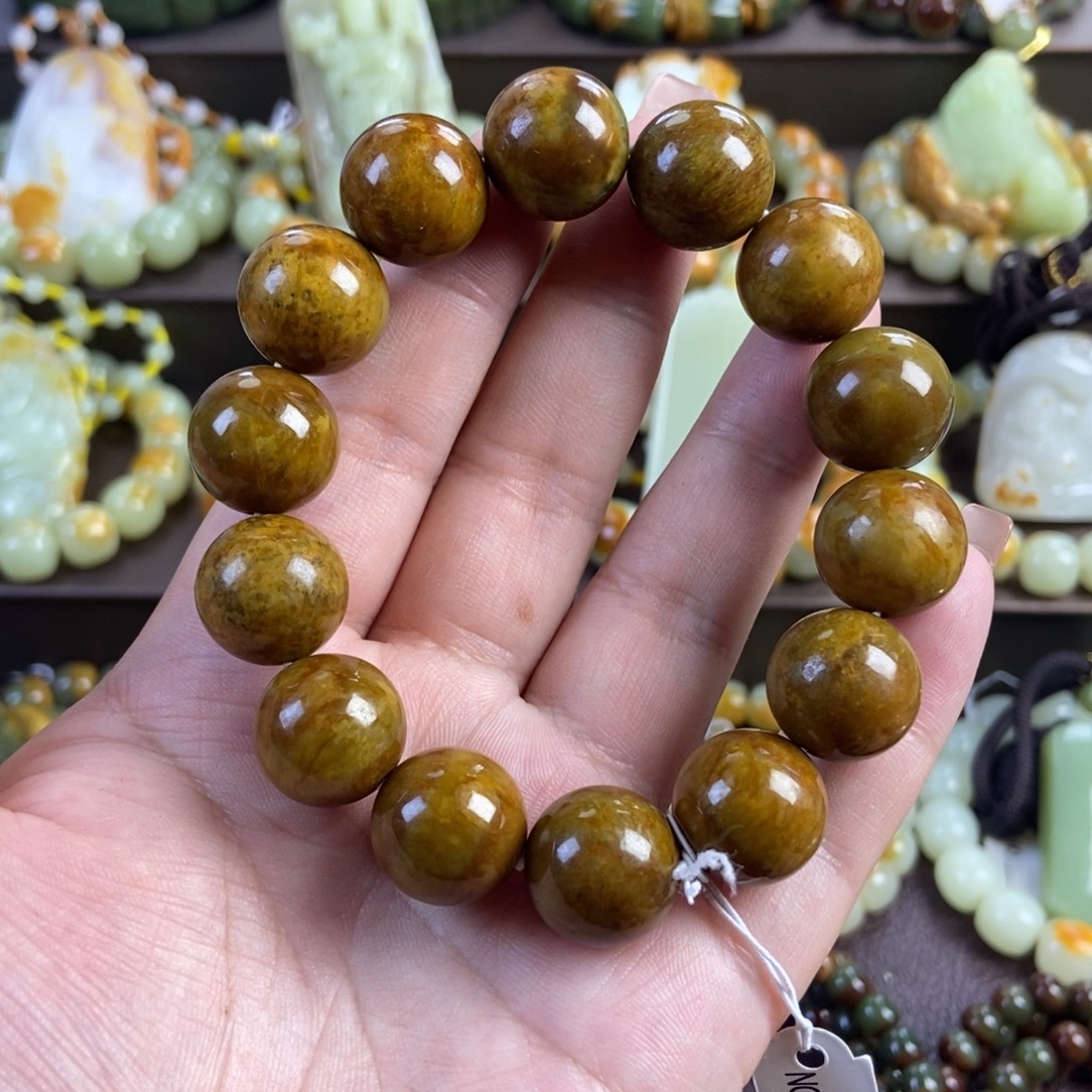 透闪石质玉未镶嵌手串