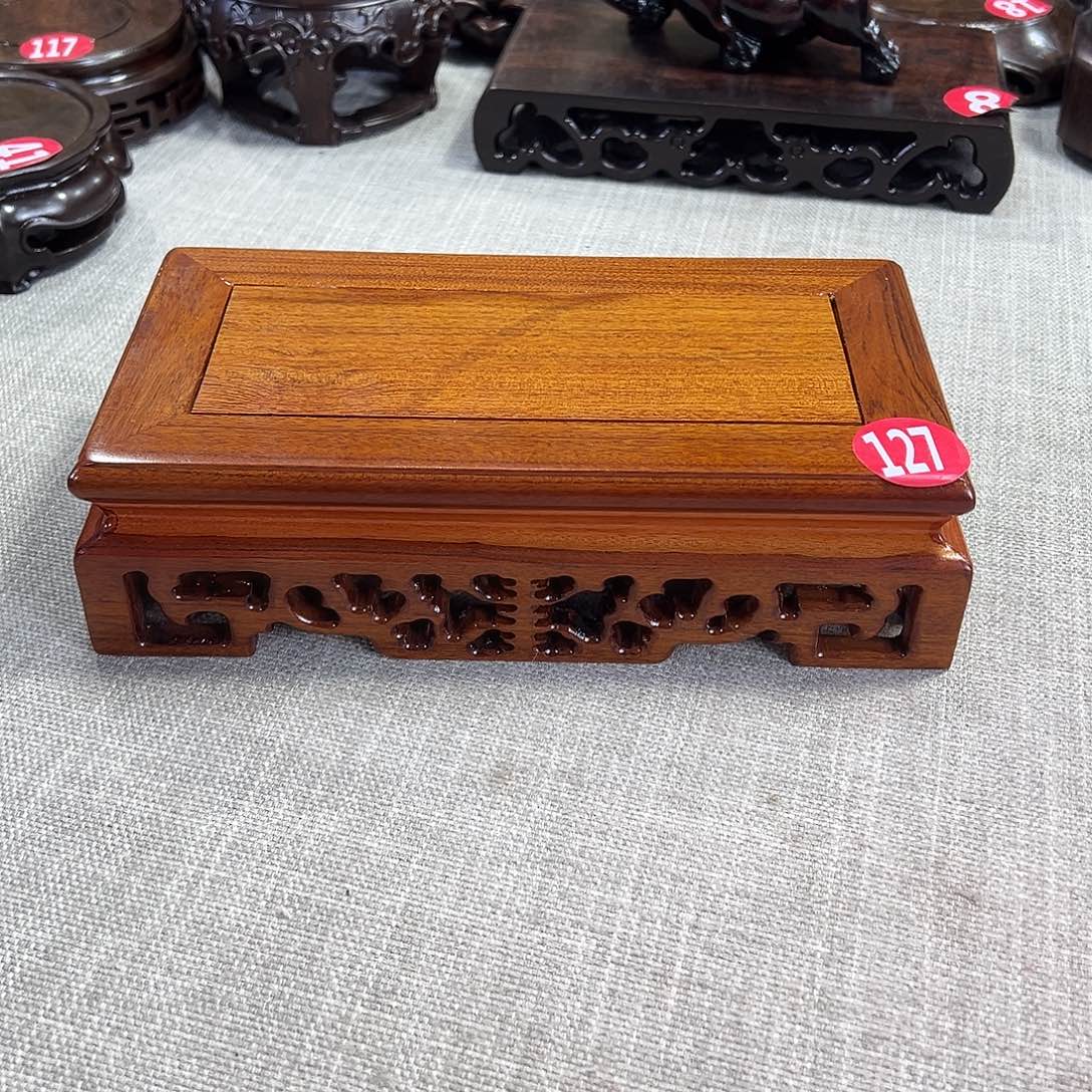 红木底座精雕工艺品