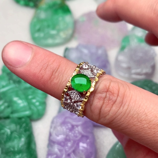 翡翠吊坠(不含链)未镶嵌