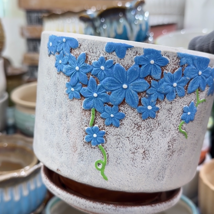 凑9块包邮，有孔，陶瓷花盆