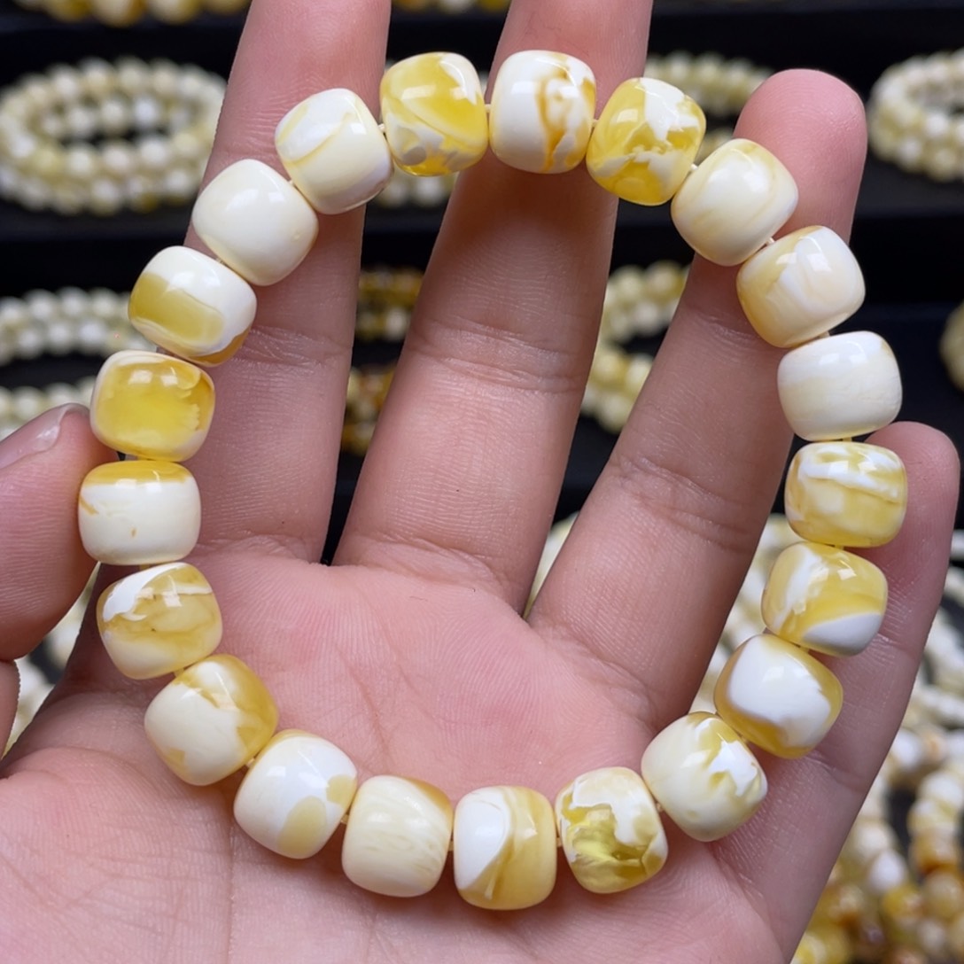 蜜蜡未镶嵌珠宝奇石10.7m