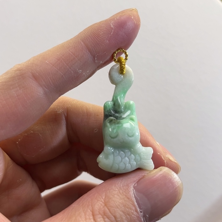 翡翠吊坠(赠链)未镶嵌代编织