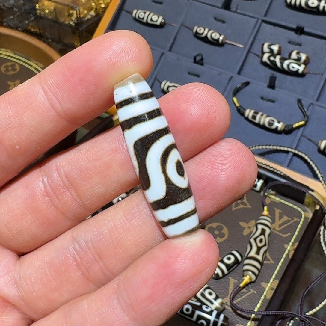 行运精品老料手工两眼