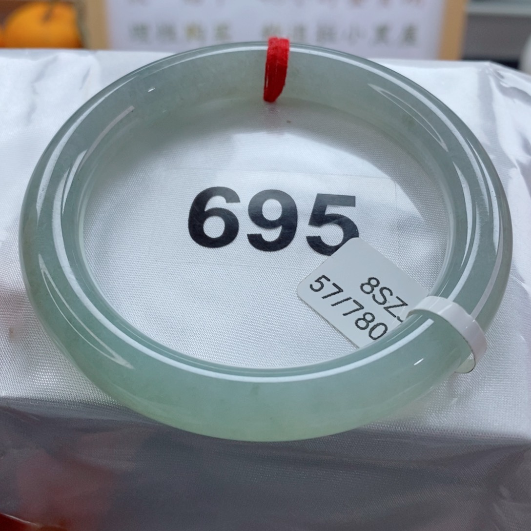 翡翠手镯未镶嵌天然A货翡翠手镯