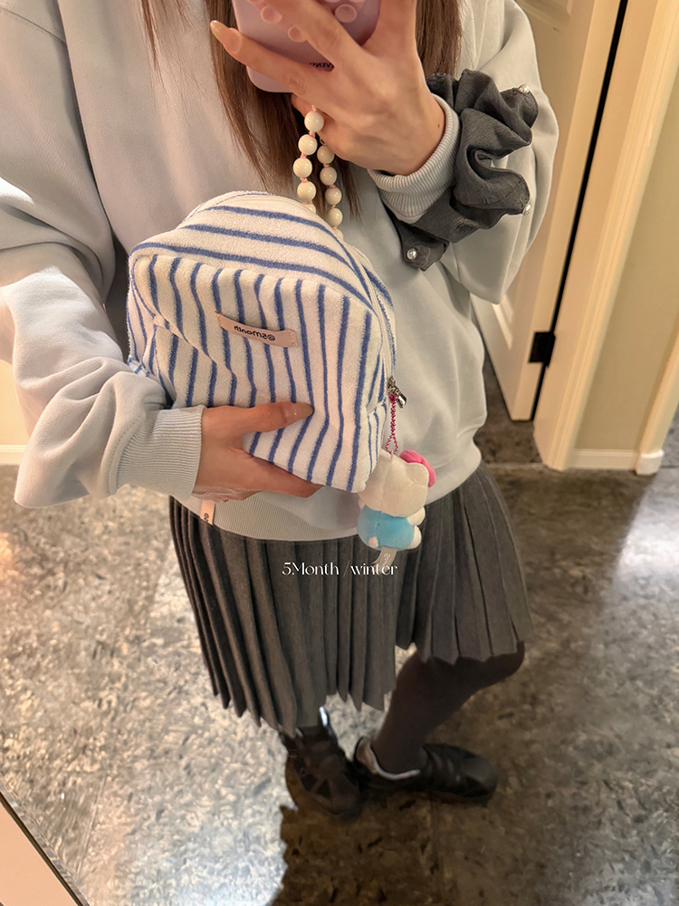 【五月欧尼】大容量收纳包010