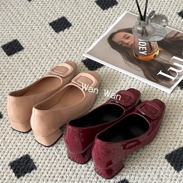 晚睡兰·内增高7cm法式尖头漆皮单鞋方扣女百搭显气质浅口工作鞋