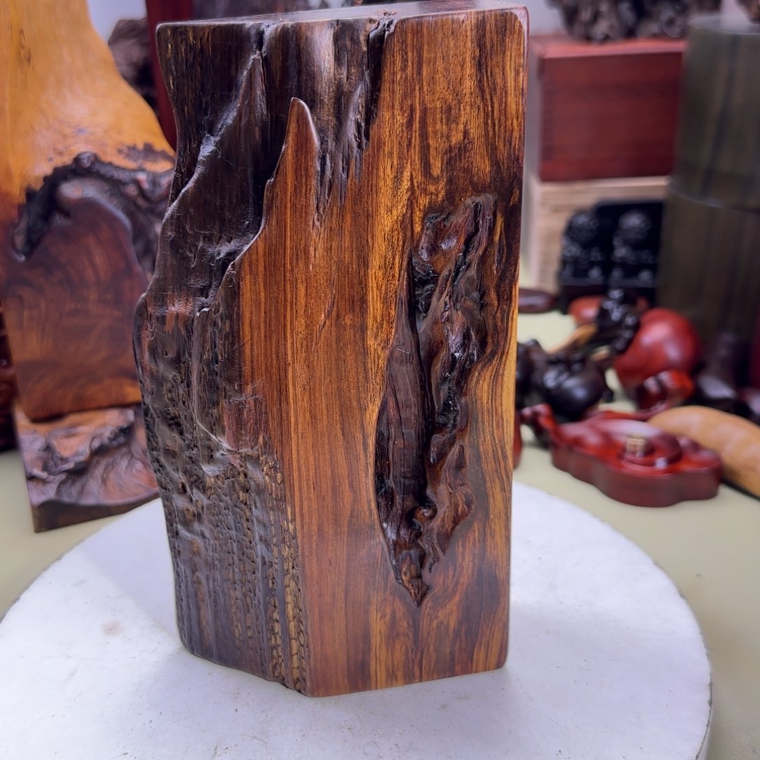 大果紫檀（缅甸花梨）周*