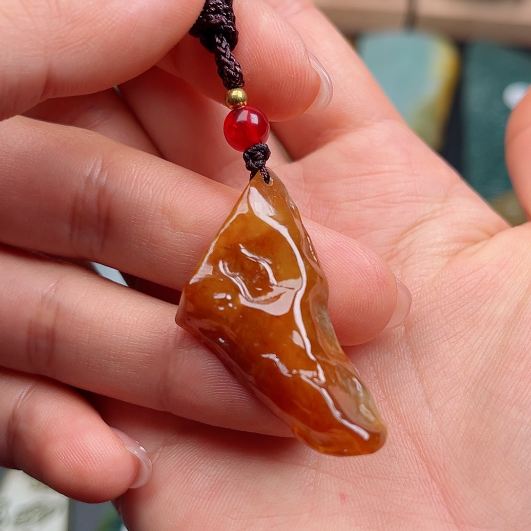 翡翠颈饰未镶嵌挂件