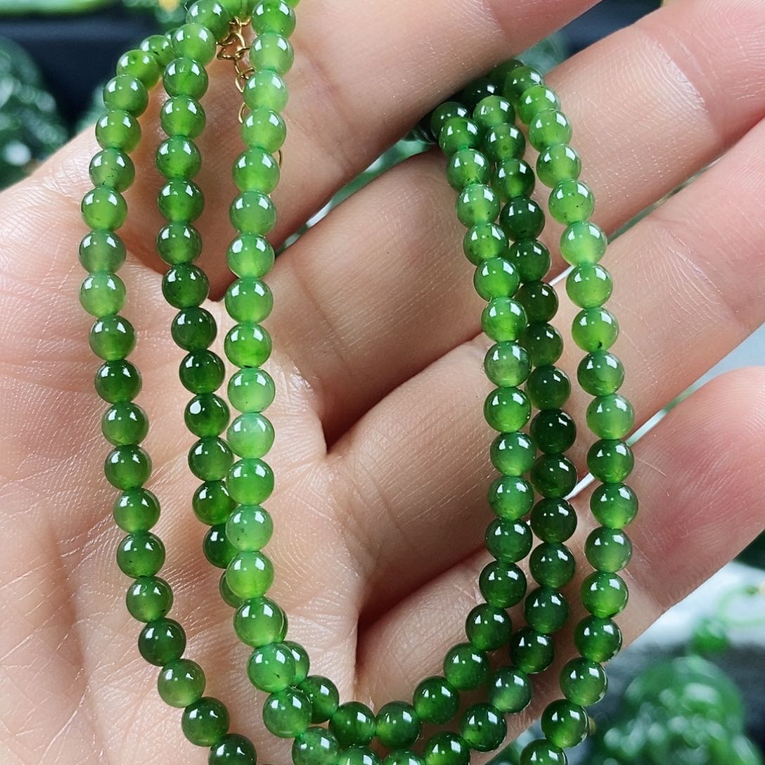 和田玉（碧玉）未镶嵌颈饰