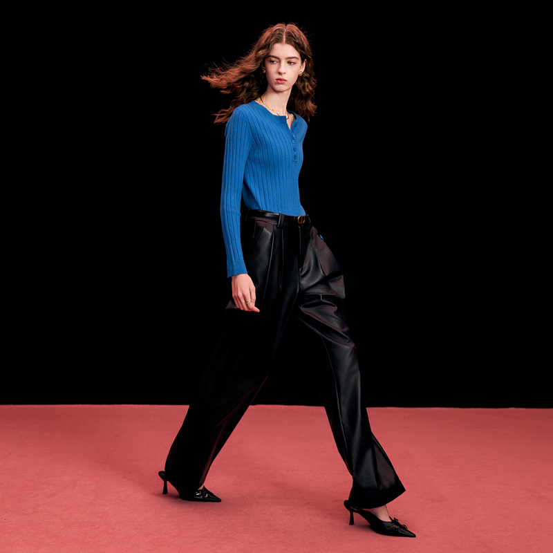 三彩ibudu2026春季新款修身针织衫V领毛衫长袖套头简约女