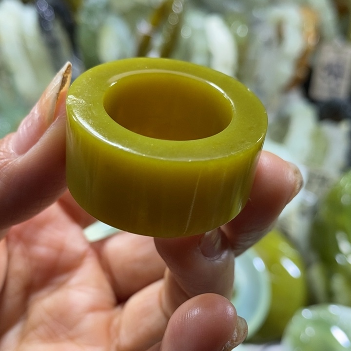 岫玉未镶嵌岫玉扳指