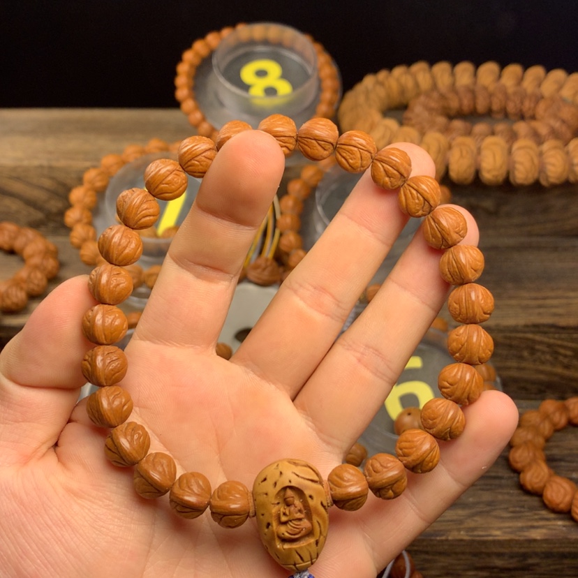 【闪购商品】桃核吊坠拥**间11毕业款小籽