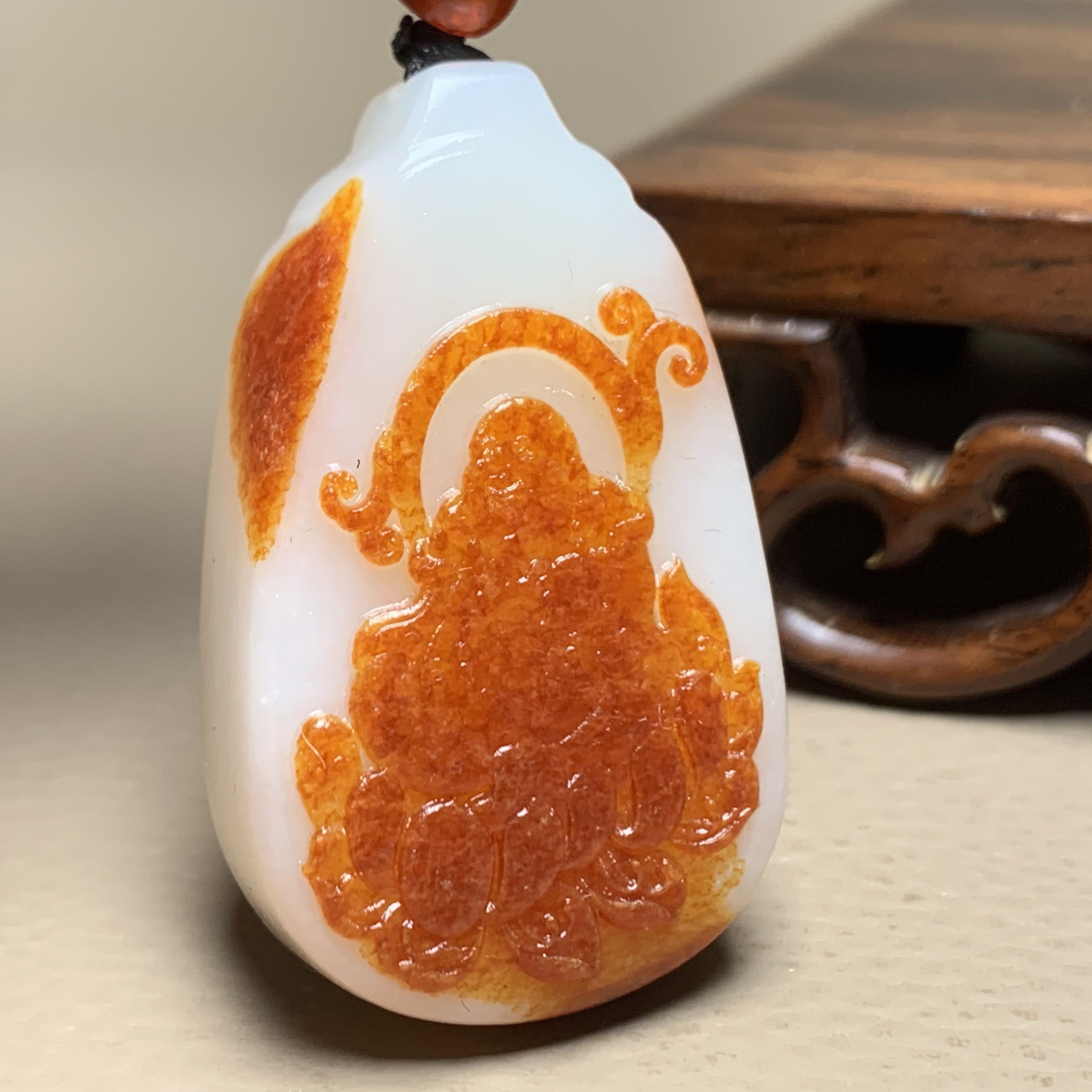 D902海川拍卖和田玉牌子