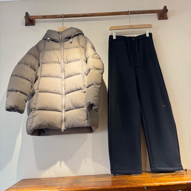 【爱衣橱女装】连帽中长款鸭绒保暖女冬季时尚外套