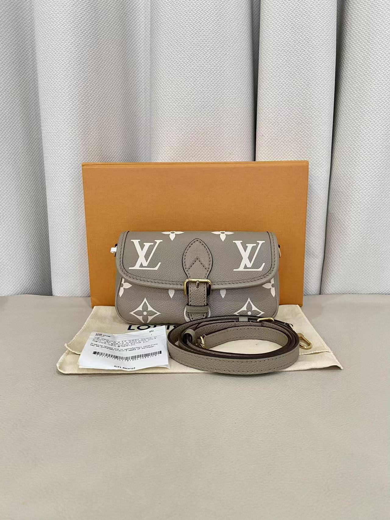 未使用 LouisVuitton/路易威登 lv 法棍nano 大象灰/优品