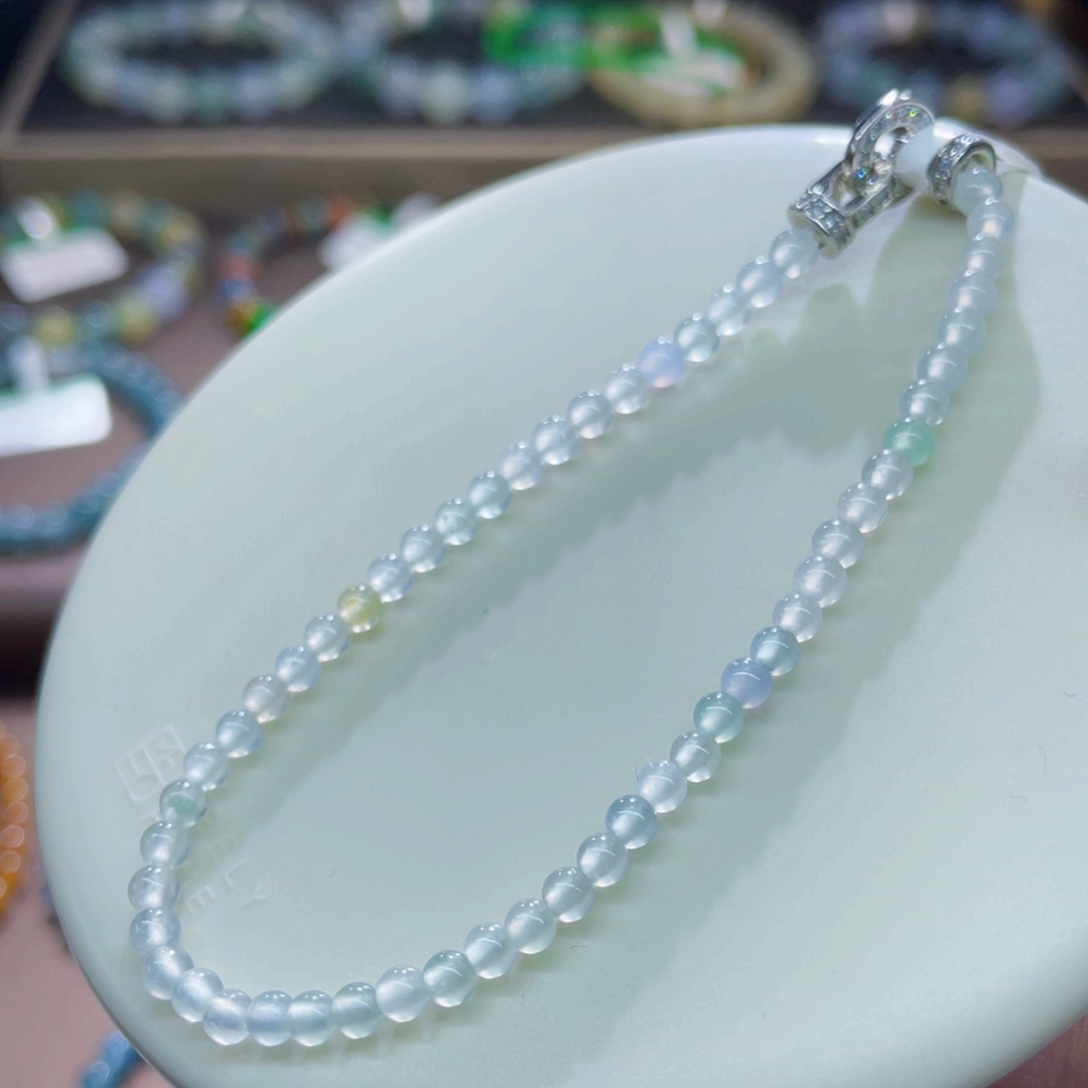 未镶嵌手链翡翠卡3不鉴赏