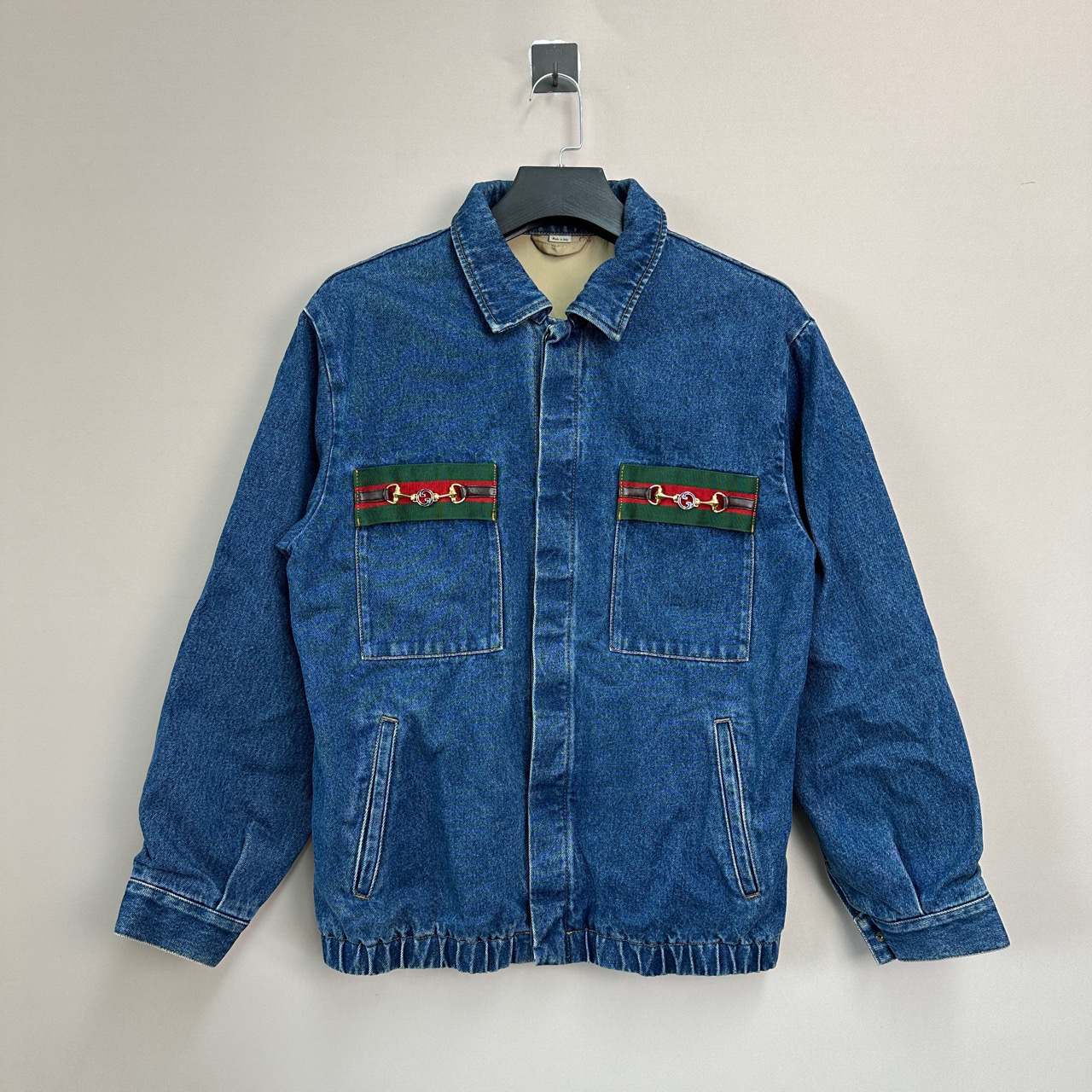 99新 GUCCI/古驰 古驰马衔扣口袋红绿条纹牛仔夹克/46码/价18500