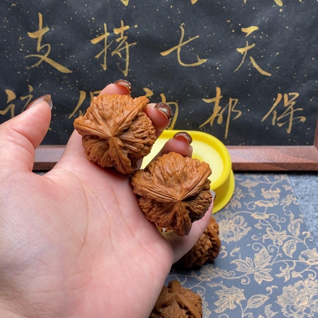 吊坠文玩核桃随**动白狮子