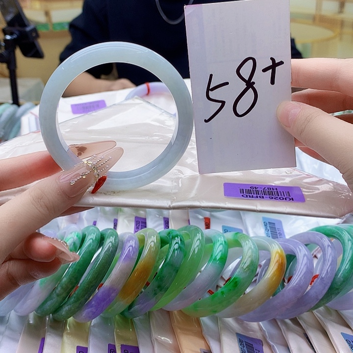 翡翠未镶嵌手镯nm