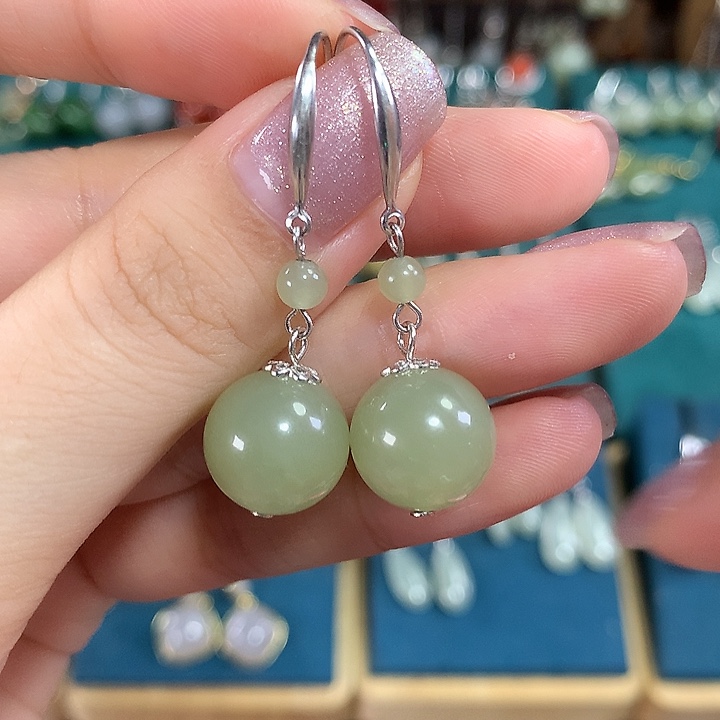 和田玉银S925镶嵌耳饰天然卡12mm左右冰晴水