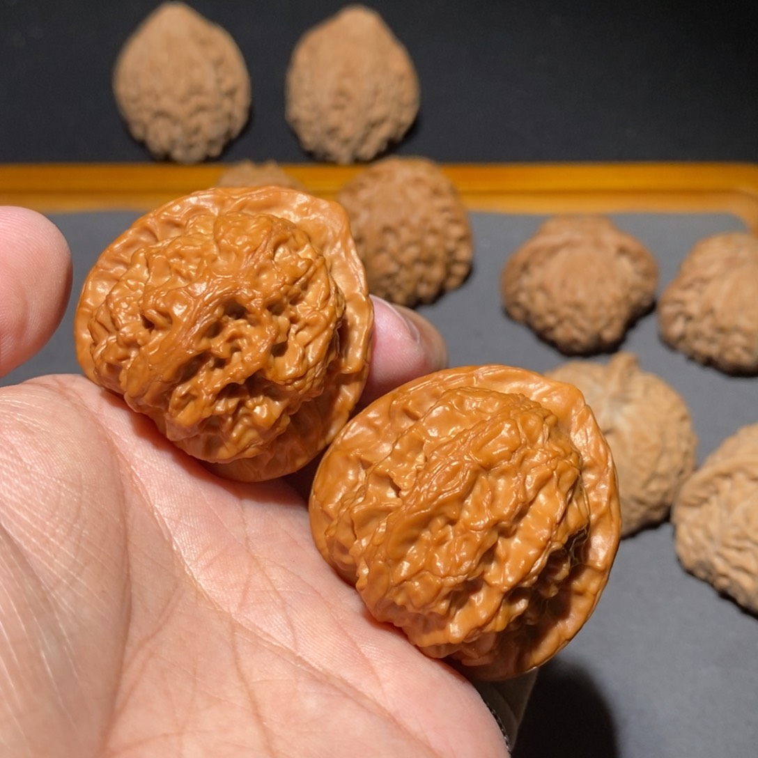 文玩核桃把件41全品梨木台