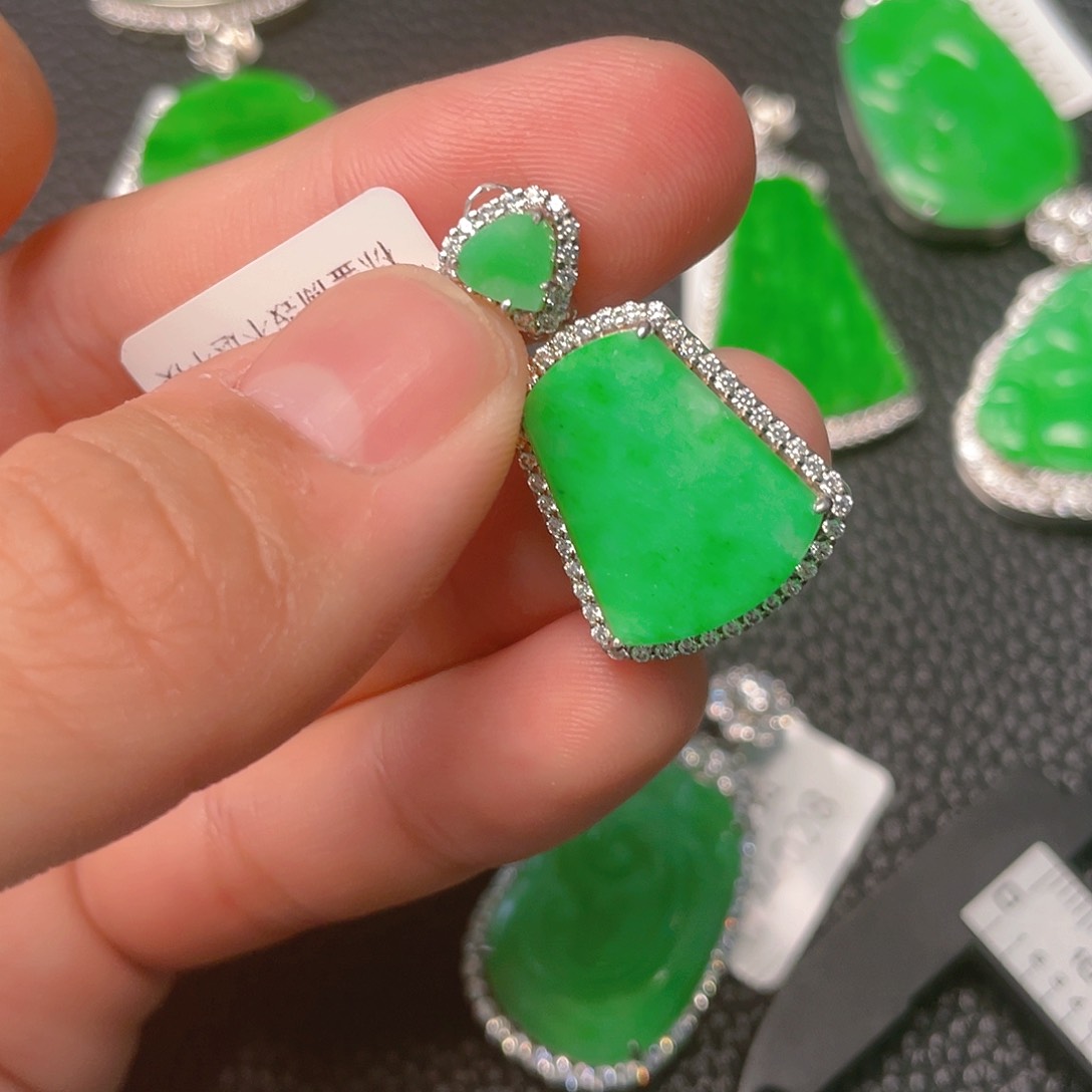 【闪购商品】翡翠吊坠(不含链)银S925镶嵌