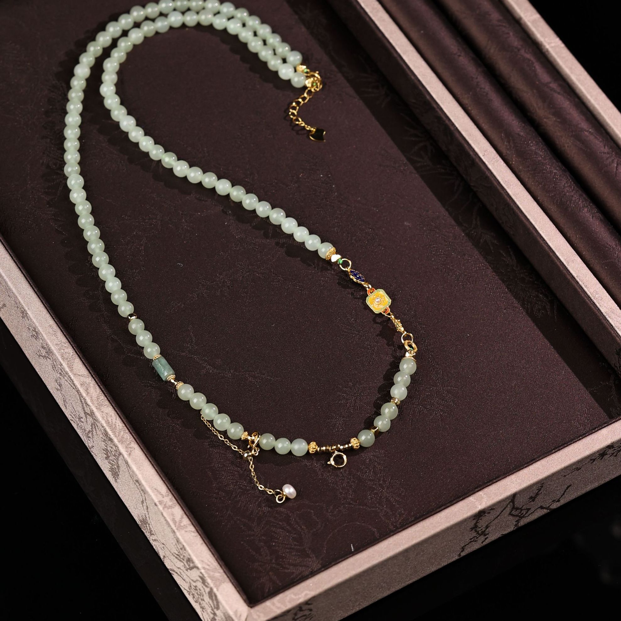 【周大金玉石】S925银和田玉晴水项链-X924-臻