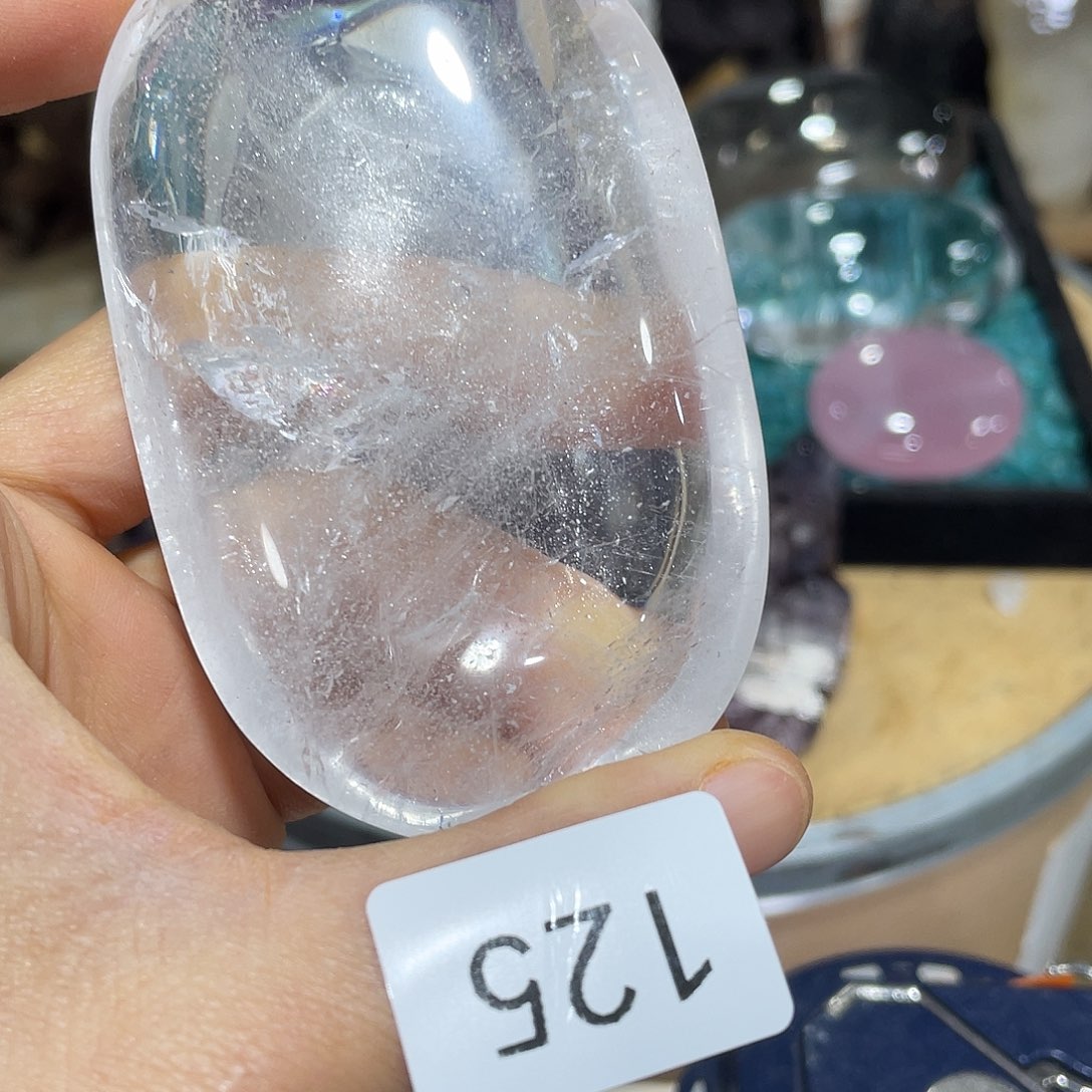 水晶摆件……未镶嵌