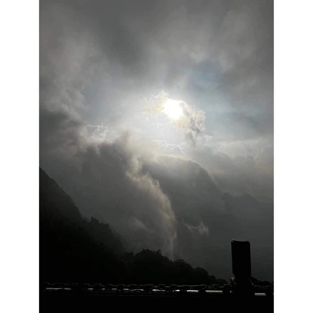 三层仓-主播手上拿的款式（星星款）鞋子