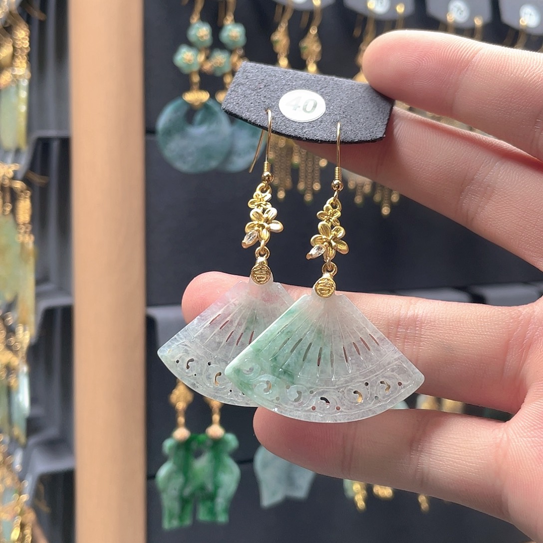 翡翠未镶嵌耳饰翡翠