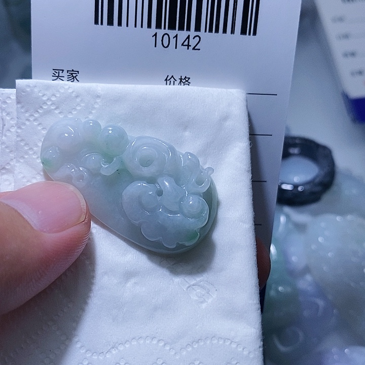 翡翠未镶嵌颈饰天光墟翡翠市场现金代购