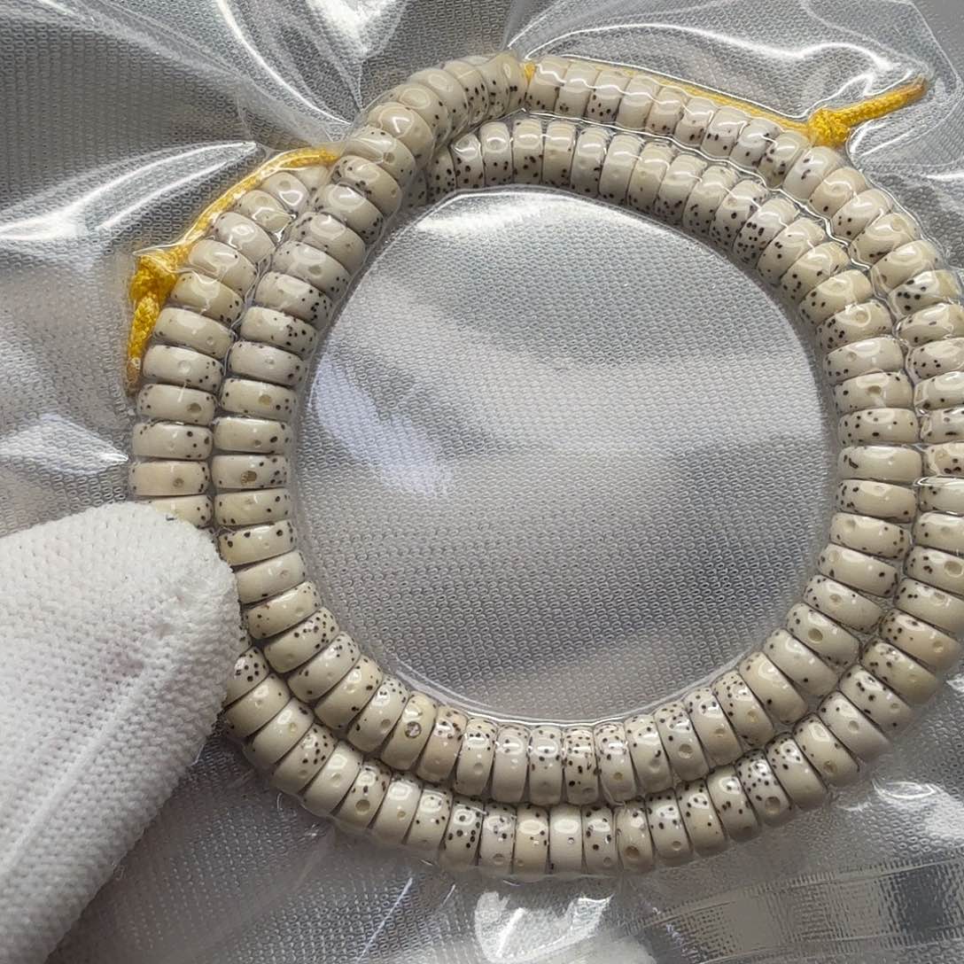 星月菩提吊坠通体药片